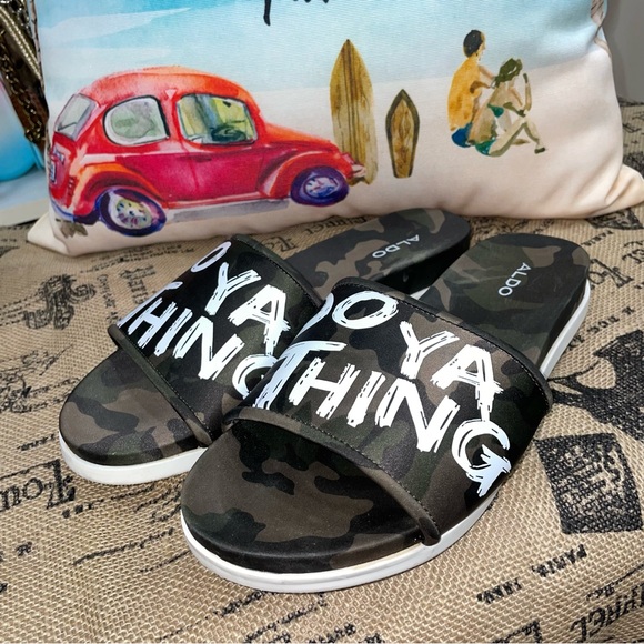 Aldo Do Ya Thing Camo Slide Size 8

Excellent Condition - Picture 3 of 11